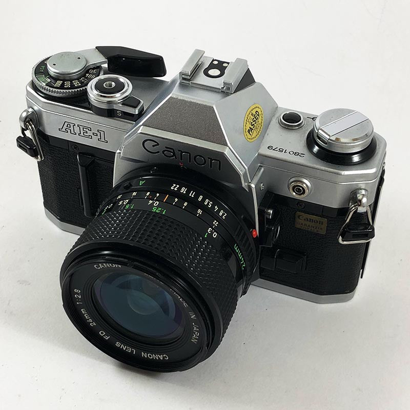 Canon AE-1 & 24mm 2.8