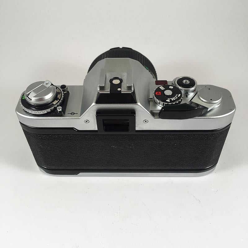 Canon AV-1 & 28mm 2.8