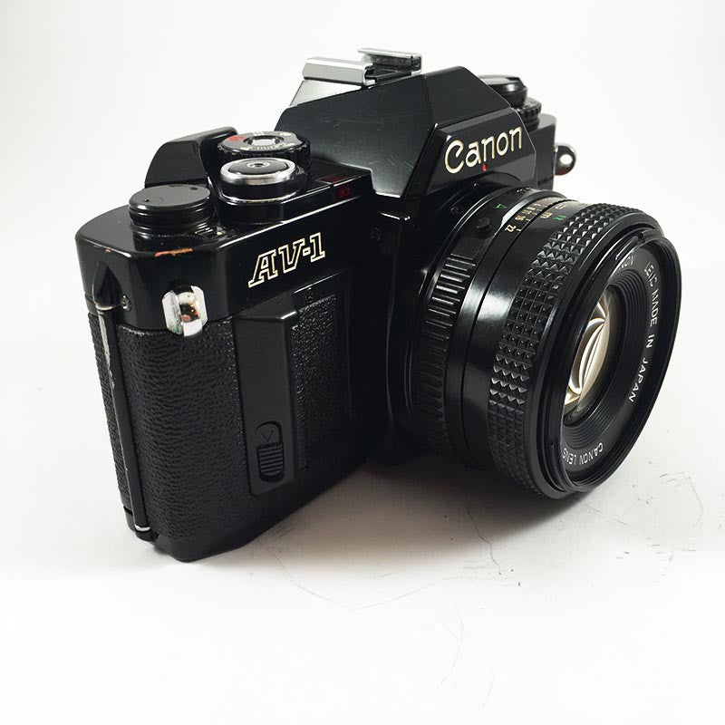 Canon AV-1 Noir & 50mm FD 1.8