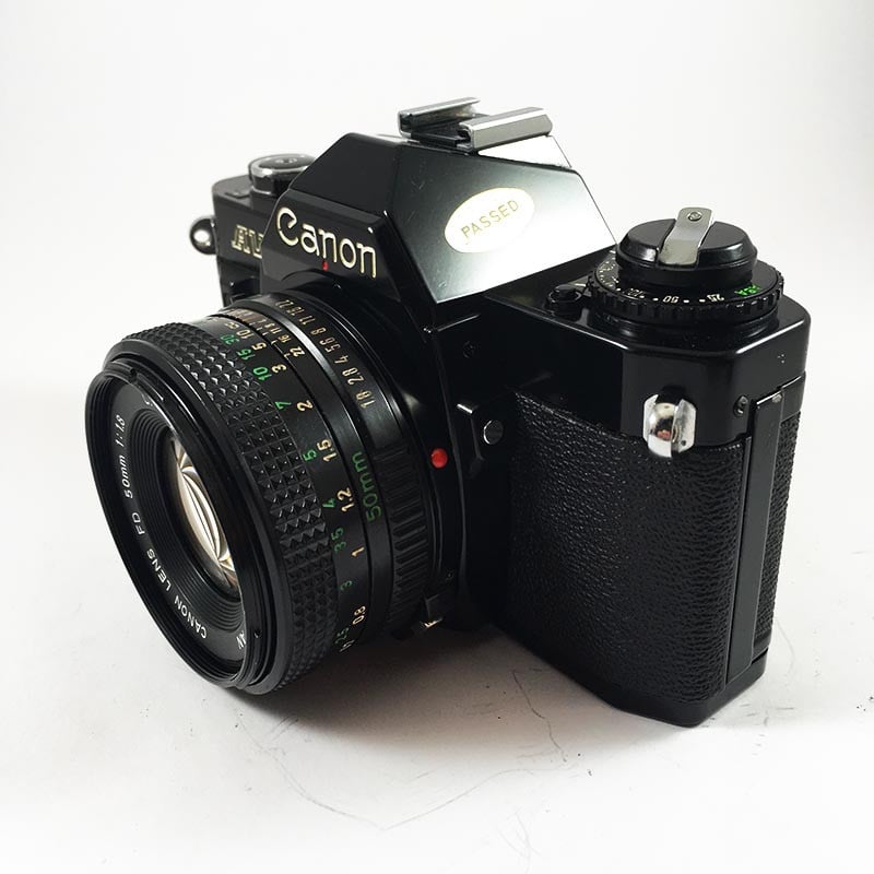 Canon AV-1 Noir & 50mm FD 1.8