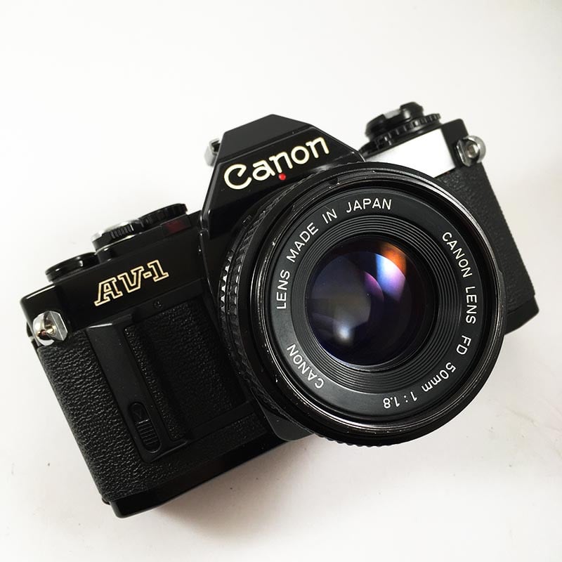 Canon AV-1 Noir & 50mm FD 1.8