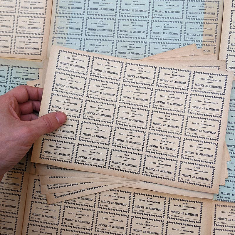carte étiquette ancien vintage papier école communale gardien gardiennage garderie enfant élève 1940