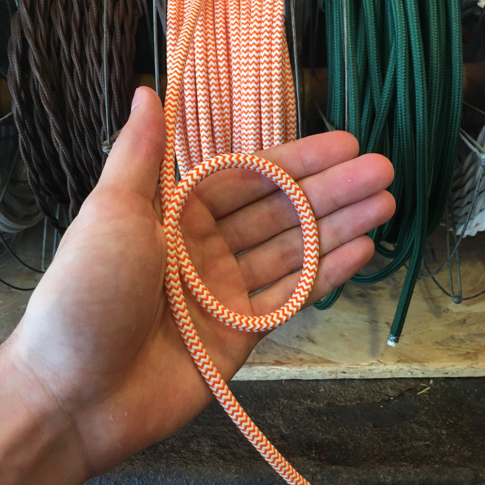cable electrique couleur fil textile vintage tissu chevron orange blanc rond coloré lampe luminaire
