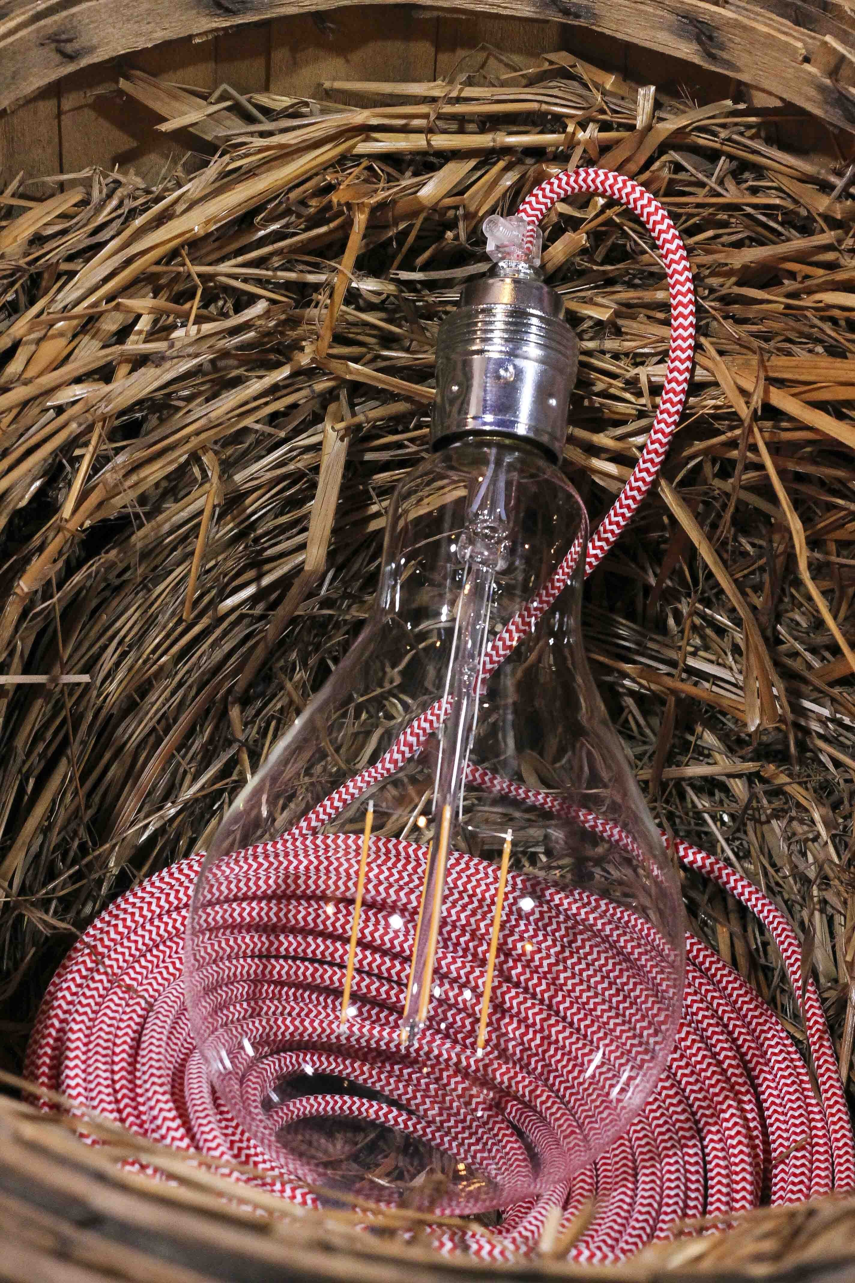 douille nickel cable chevron rouge et blanc rond ampoule led