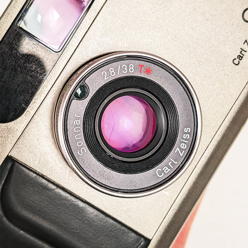 Contax T2 & Zeiss Sonnar 38mm 2.8