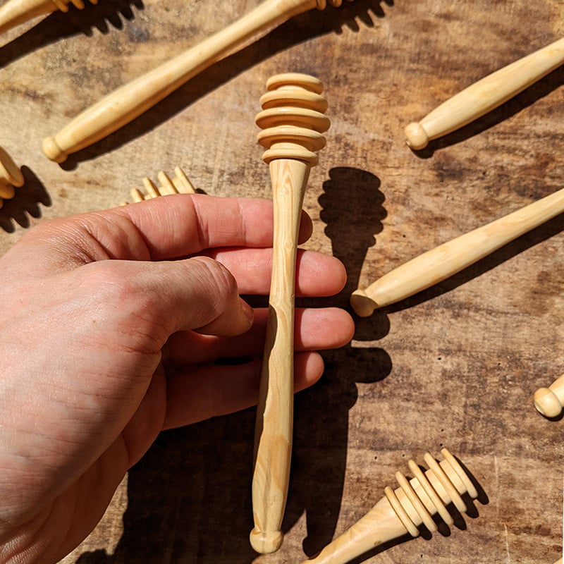 cuillère miel ancien vintage confiserie boulangerie patisserie artisan artisanat bois 1960