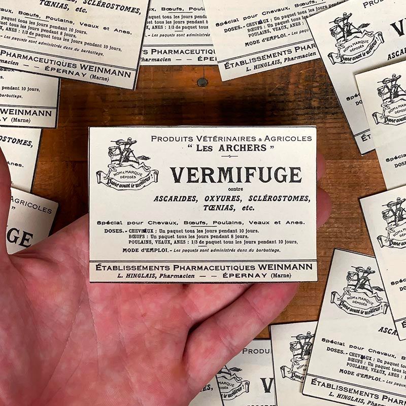étiquette ancienne pharmacie hinglais epernay marne 1900 1920 produit vétérinaire les archers vermifuge ascarides oxyures sclérostomes toenias