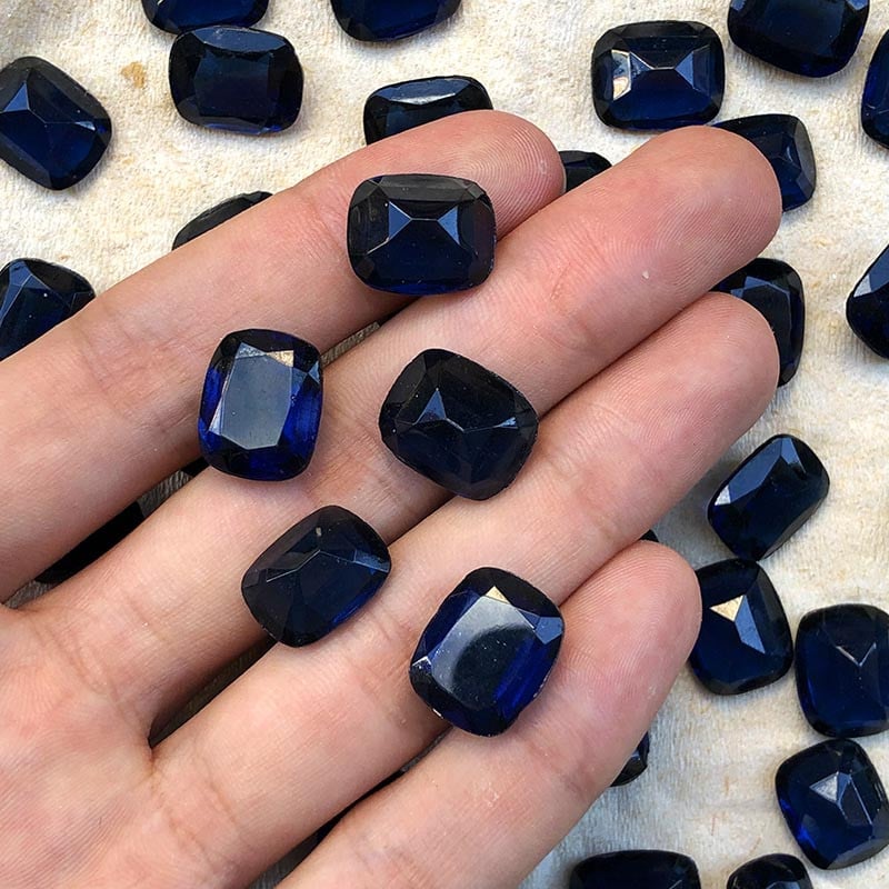 ancien faux petit saphir en verre bleu jura cheveux coiffe coiffure décor 1920 1930
