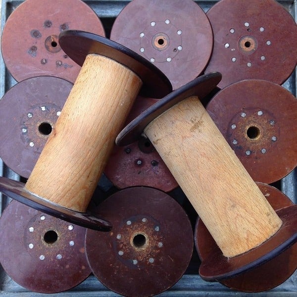 bobine grande grosse ancienne bois et bakélite atelier filature couture décoration vintage 1930