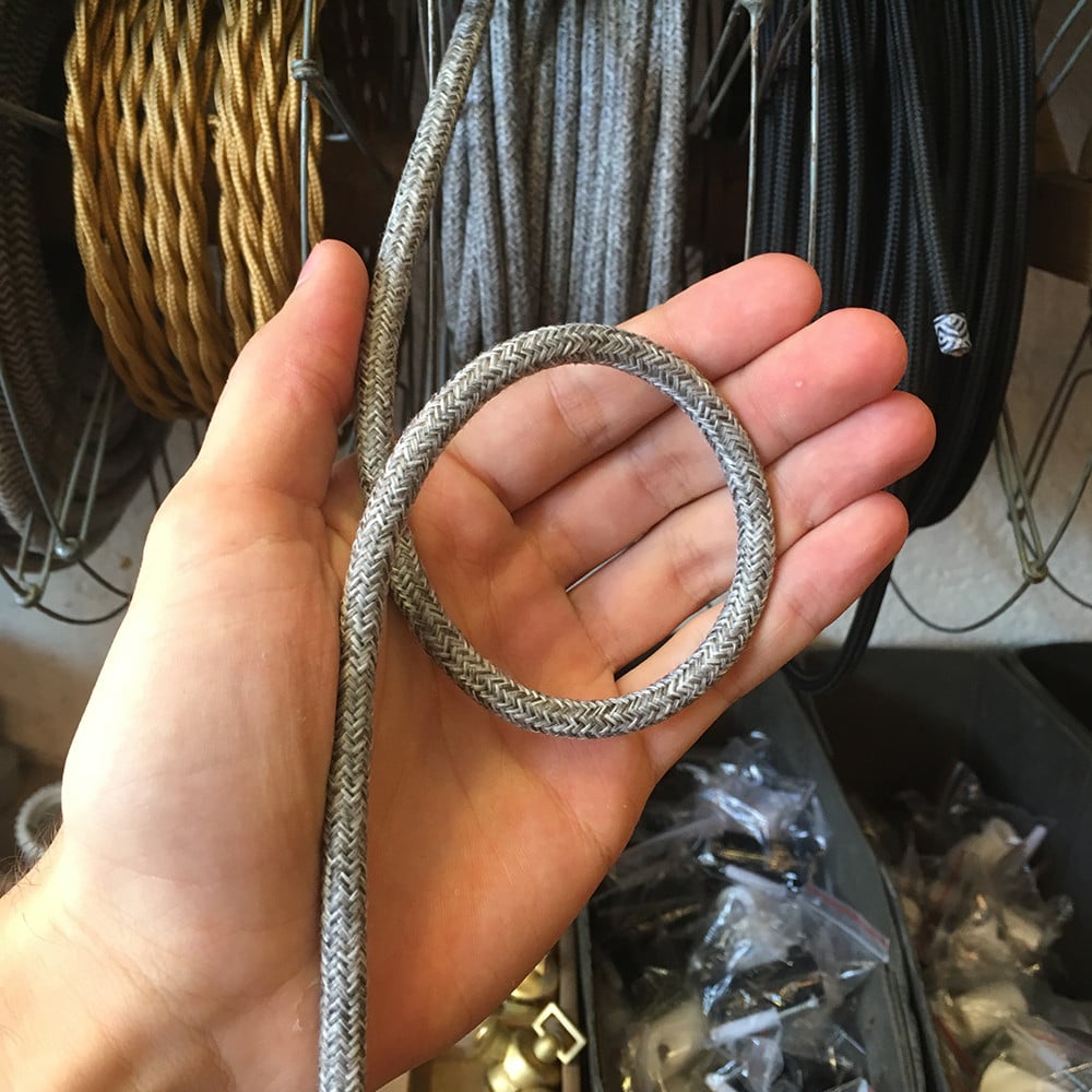 cable electrique couleur fil textile vintage tissu gris jute rond coloré lumiere lampe