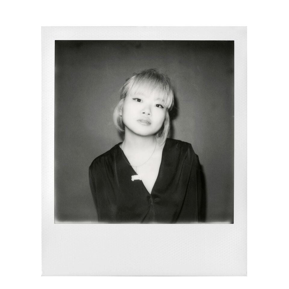 pellicule instantanée polaroid i type i-type one step 2 one step plus now noir et blanc bord blanc