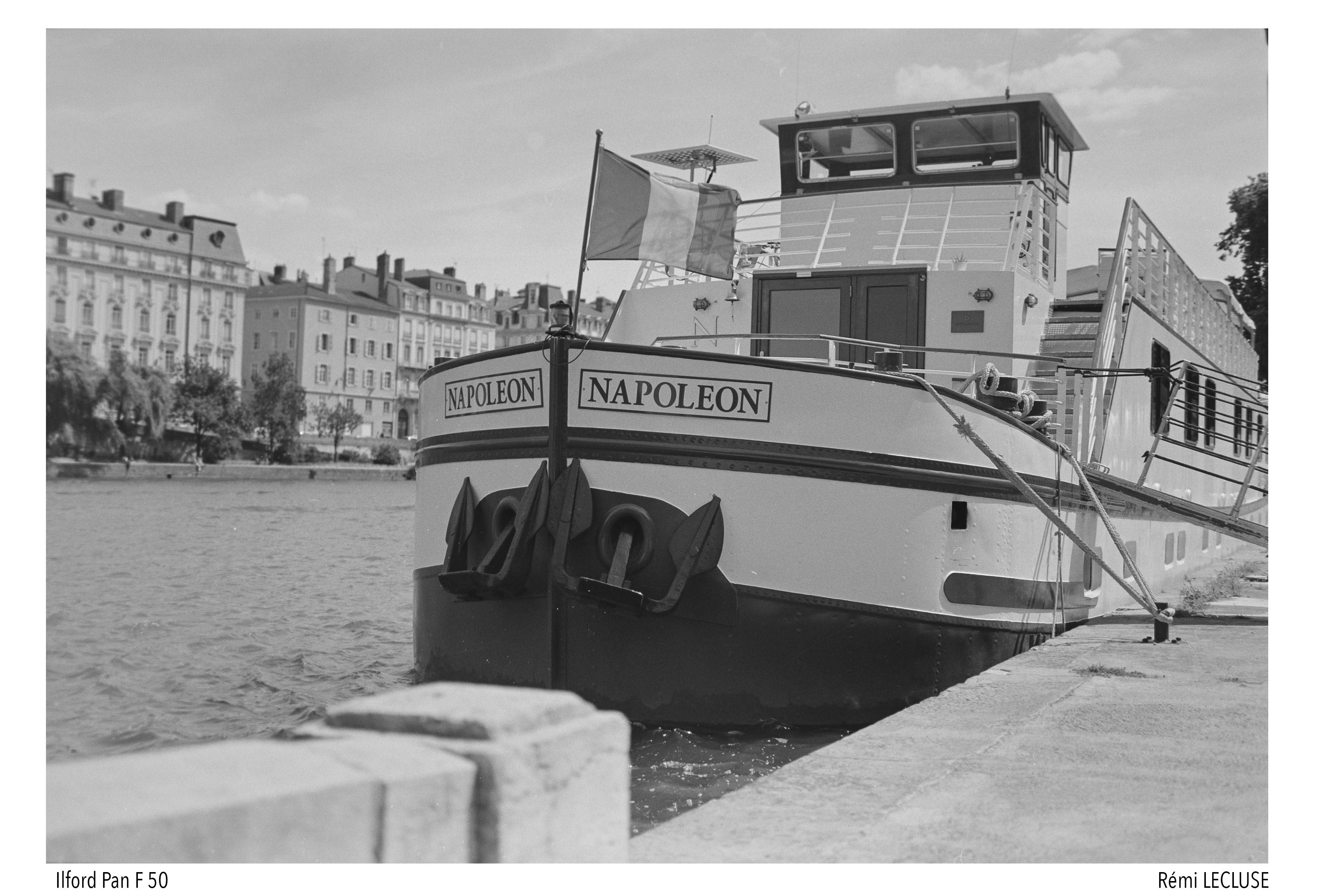ilford pan f plus 50 120 film pellicule moyen format noir et blanc