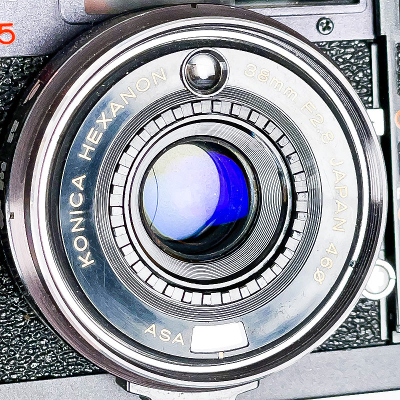 konica c35 EF ancien vintage point and shoot camera photo photographie argentique film pellicule 135 35mm 38mm 24x36