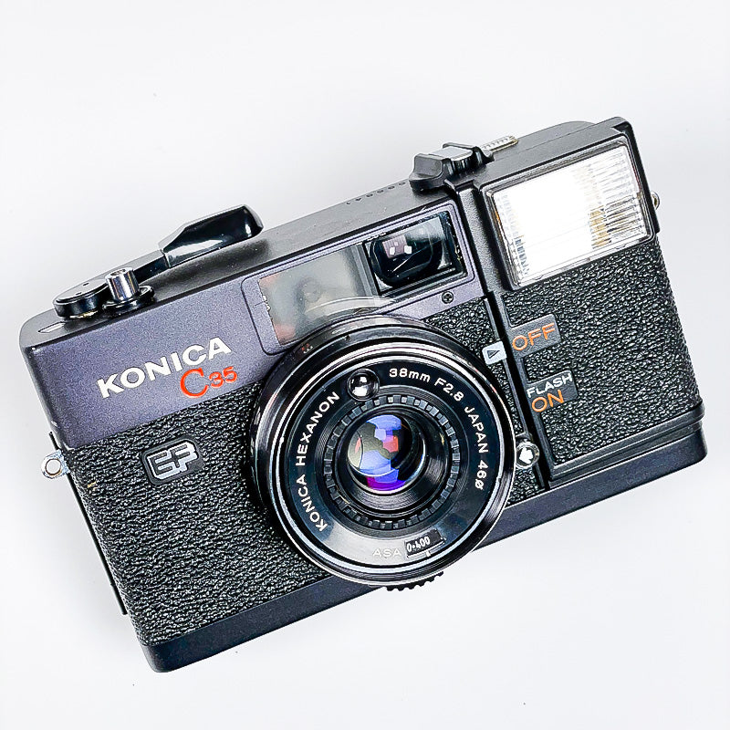konica c35 EF ancien vintage point and shoot camera photo photographie argentique film pellicule 135 35mm 38mm 24x36