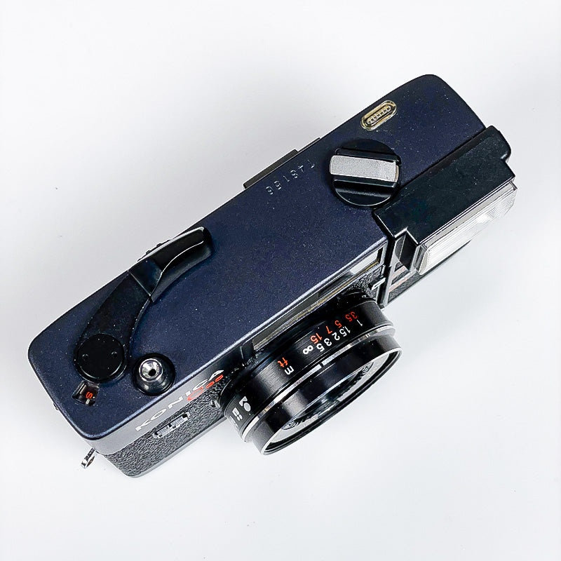 konica c35 EF ancien vintage point and shoot camera photo photographie argentique film pellicule 135 35mm 38mm 24x36