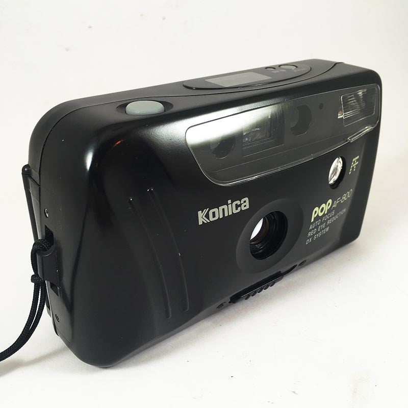 konica pop noir ancien vintage automatique af 800 point and shoot flash