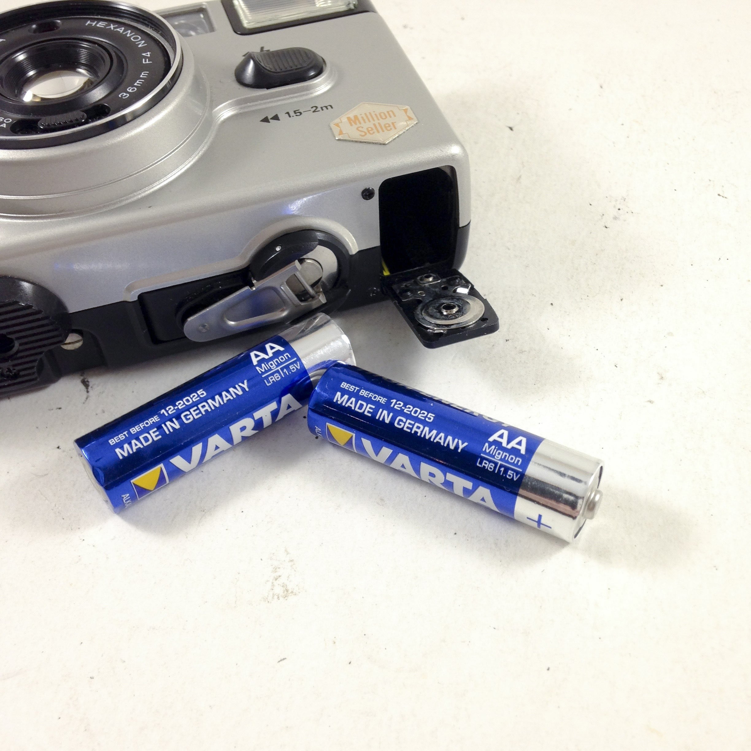 konica pop silver compact hexanon 36mm 4 million seller