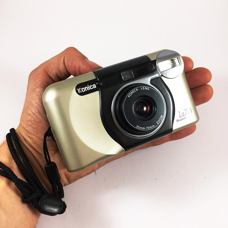 Konica Z-Up 70 Super 35-70mm Box