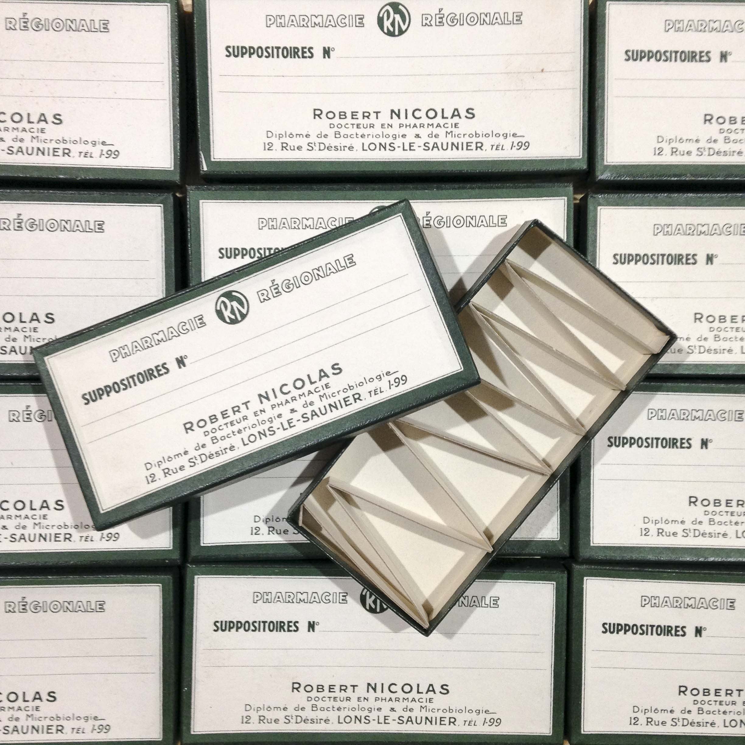 boite longue verte ancien vintage carton médicament suppositoire pharmacie robert nicolas 1940