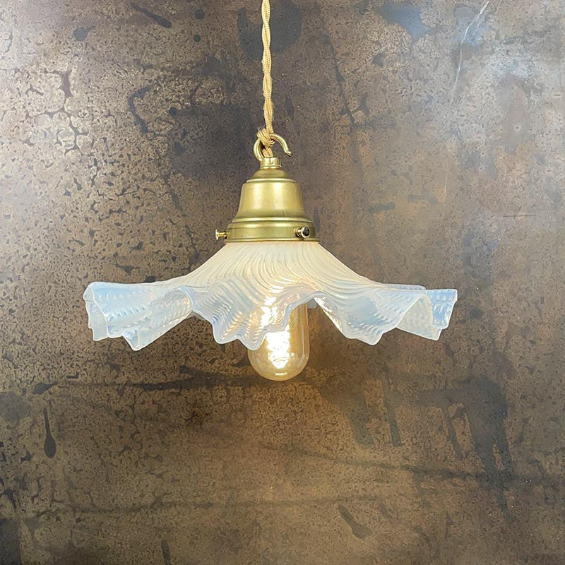 Luminaire Vintage Dentelé 1930