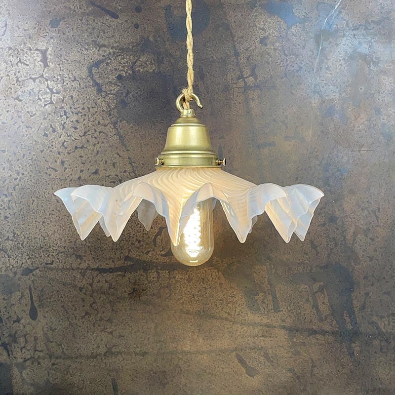 Luminaire Vintage Dentelé 1930