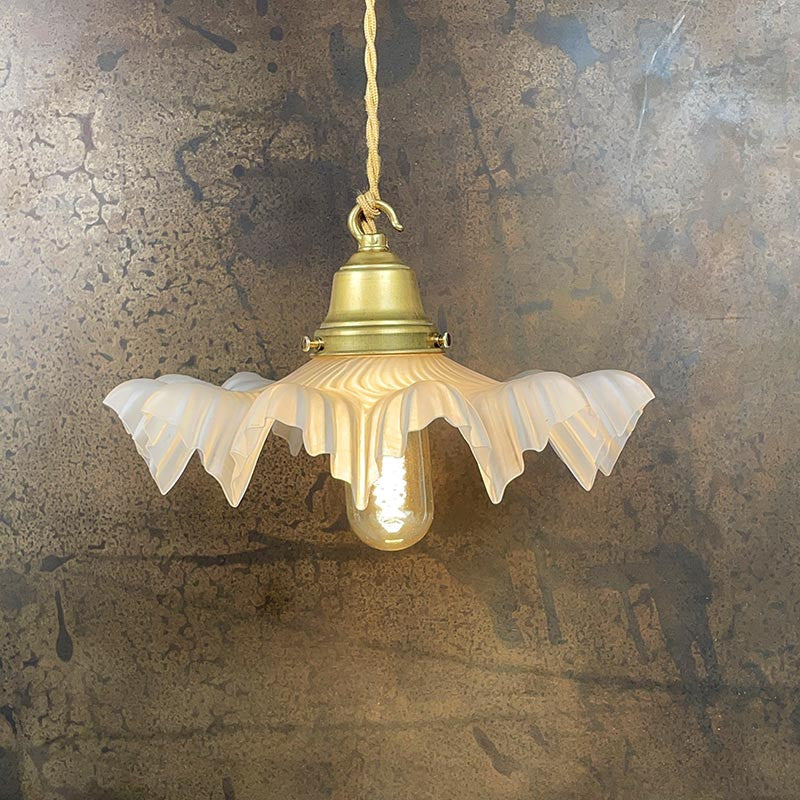 Luminaire Vintage Dentelé 1930