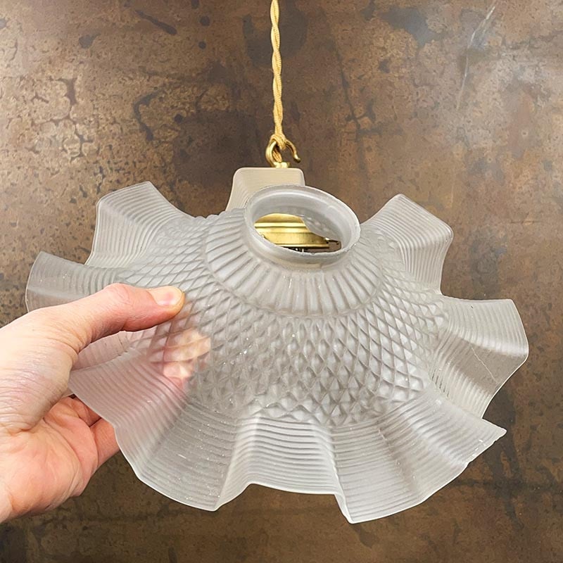 Luminaire Vintage Dentelé 1930