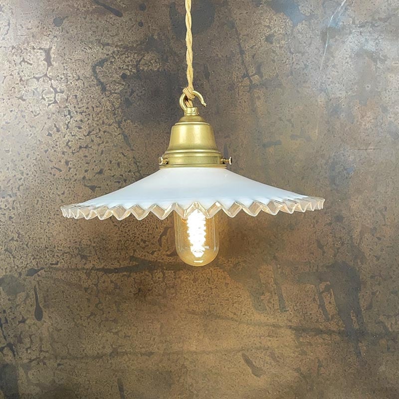 Luminaire Vintage Dentelle Blanche 1930