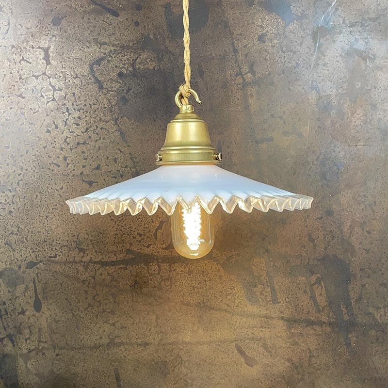 Luminaire Vintage Dentelle Blanche 1930