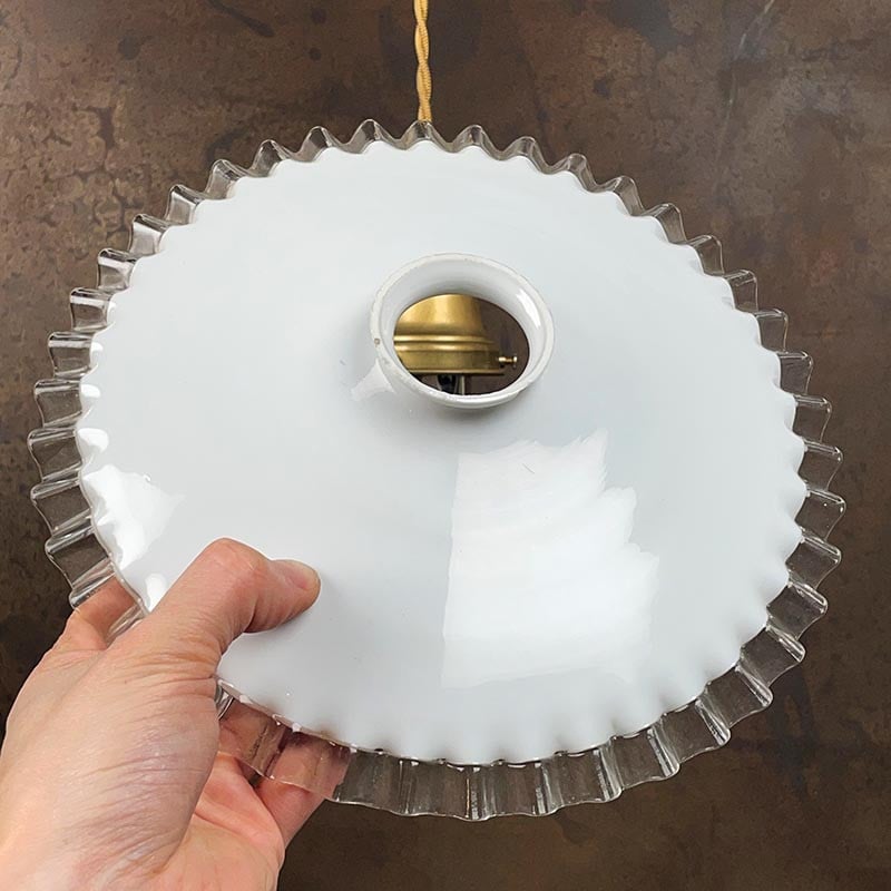 Luminaire Vintage Dentelle Blanche 1930