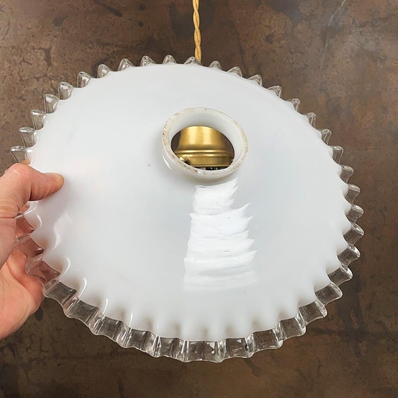Luminaire Vintage Dentelle Blanche 1930