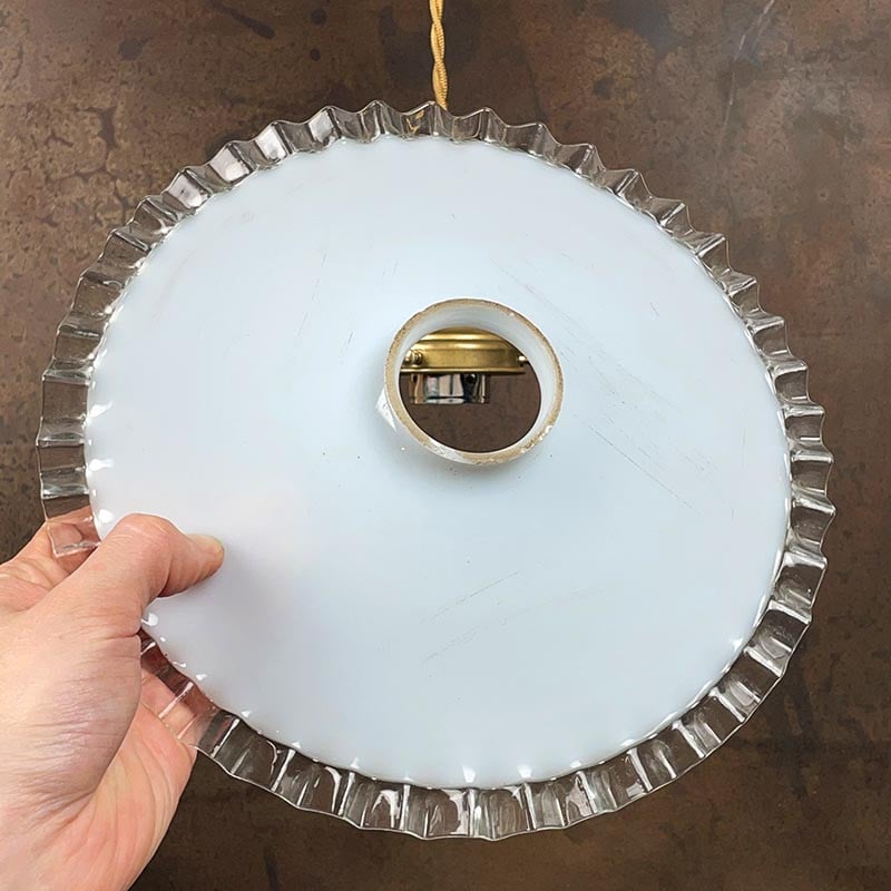 Luminaire Vintage Dentelle Blanche 1930