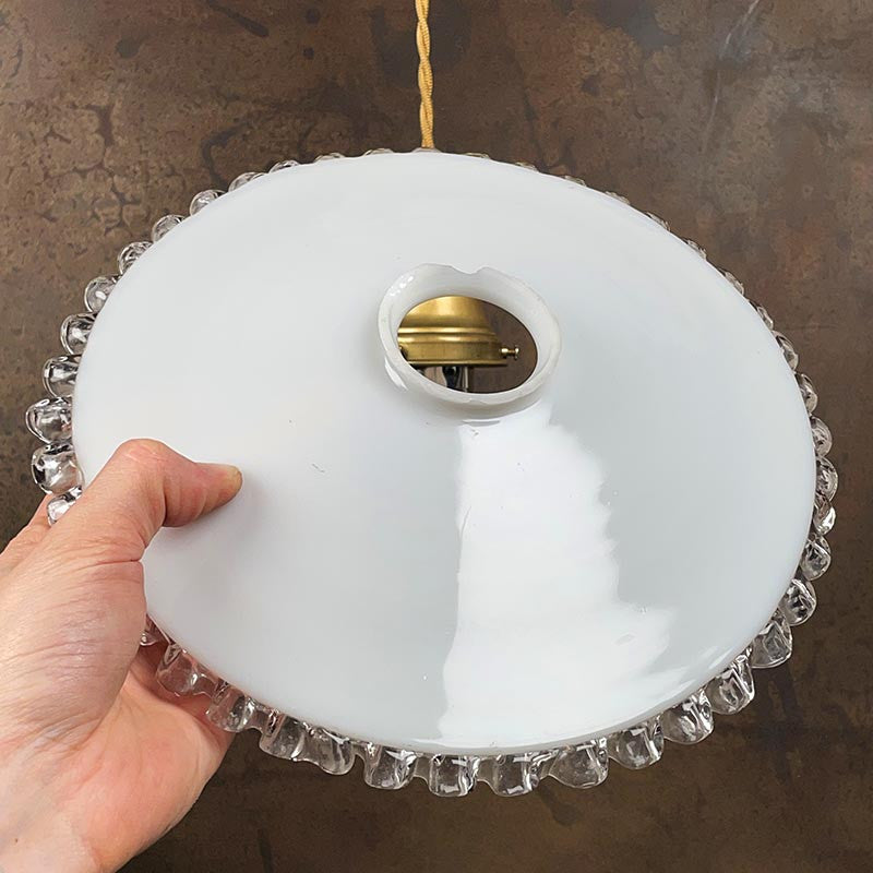 Luminaire Vintage Dentelle Blanche 1930