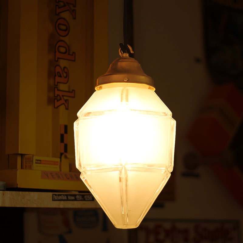 Opaline ancienne luminaire suspension verre art déco diamant vintage 1930