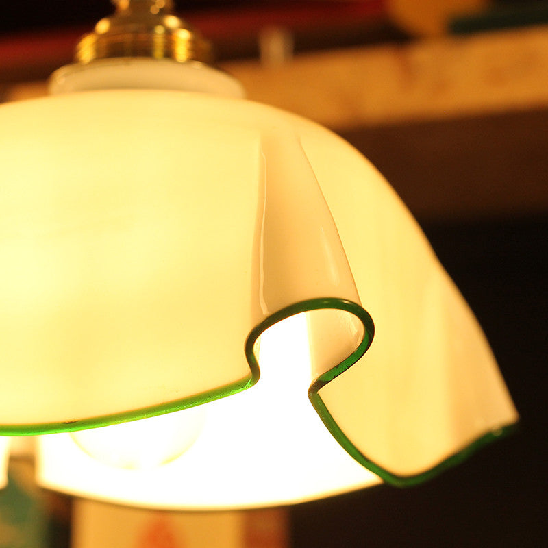 Opaline ancienne luminaire suspension verre art déco liseré vert vintage 1950