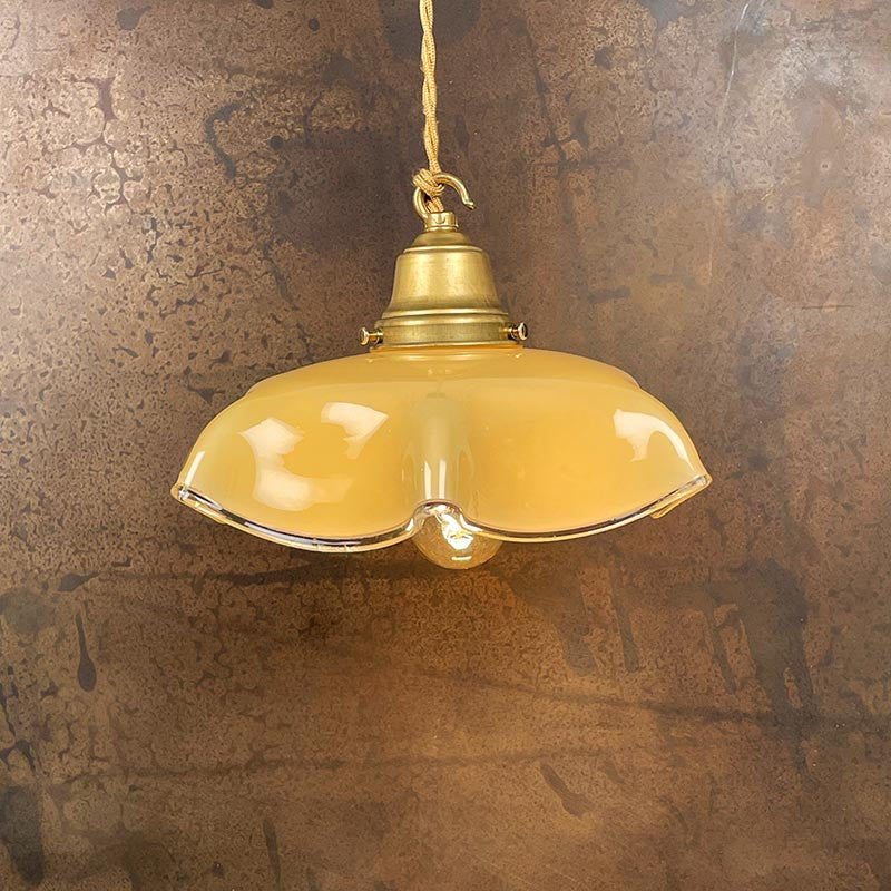 Luminaire Vintage Opaline Drapée 1950