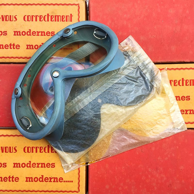 paire de lunettes lunette motard moto cycliste scooter ski skieur ancienne caoutchouc ecran soleil poussiere 1950 1960 slalom 45