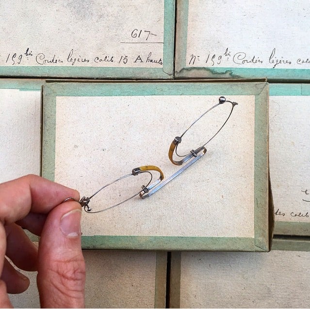 lunette ancienne métal XIX ème 1880 1870 titane paladium vue soleil solaire pince nez écaille gustave lorgnon binocle