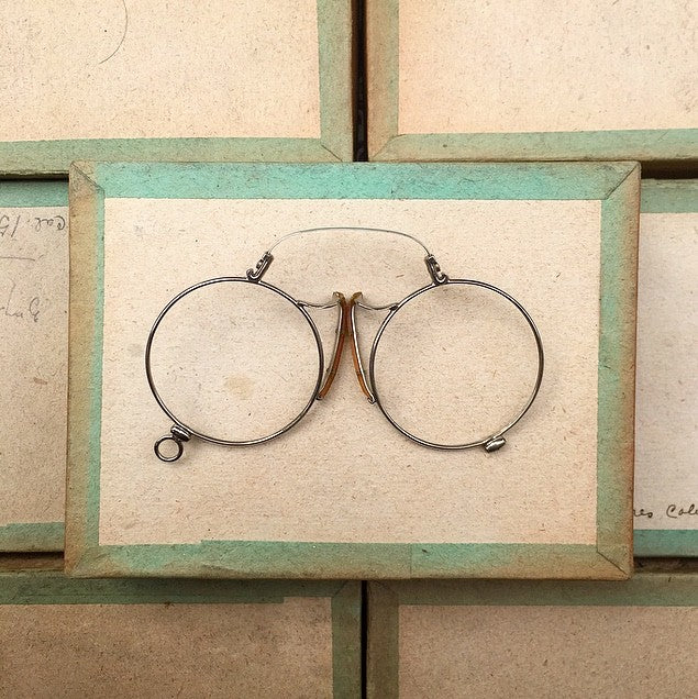lunette ancienne métal XIX ème 1880 1870 titane paladium vue soleil solaire pince nez écaille rond oscar lorgnon binocle