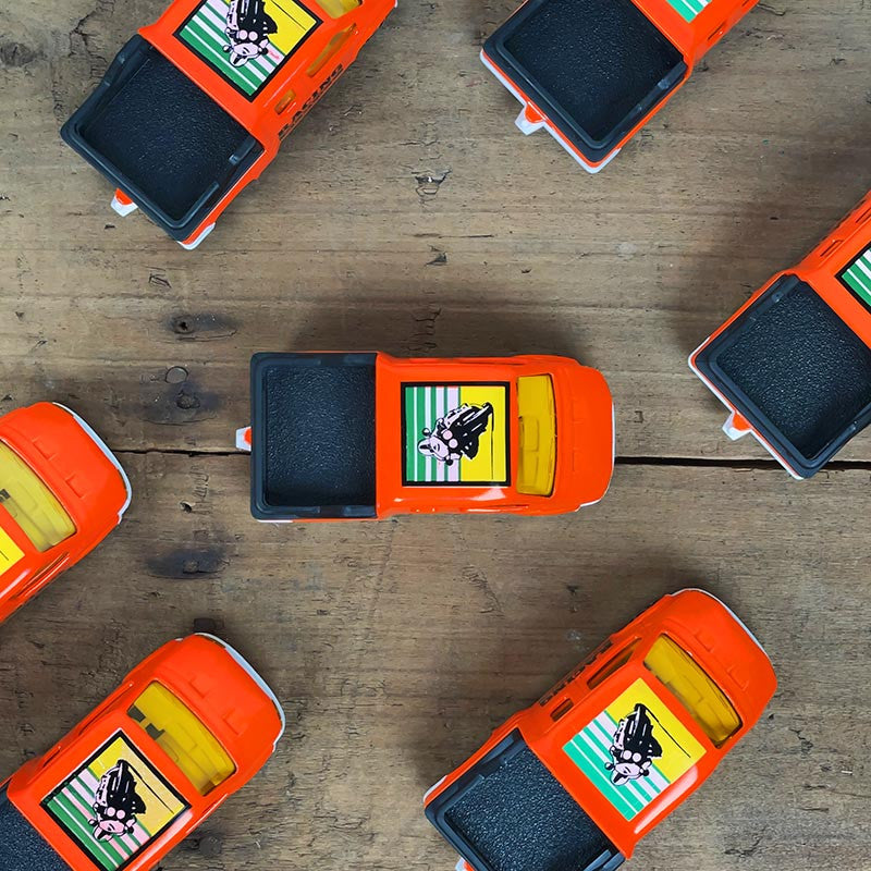voiture miniature ancienne ford transit racing service orange fabriqué en france 1990 1980