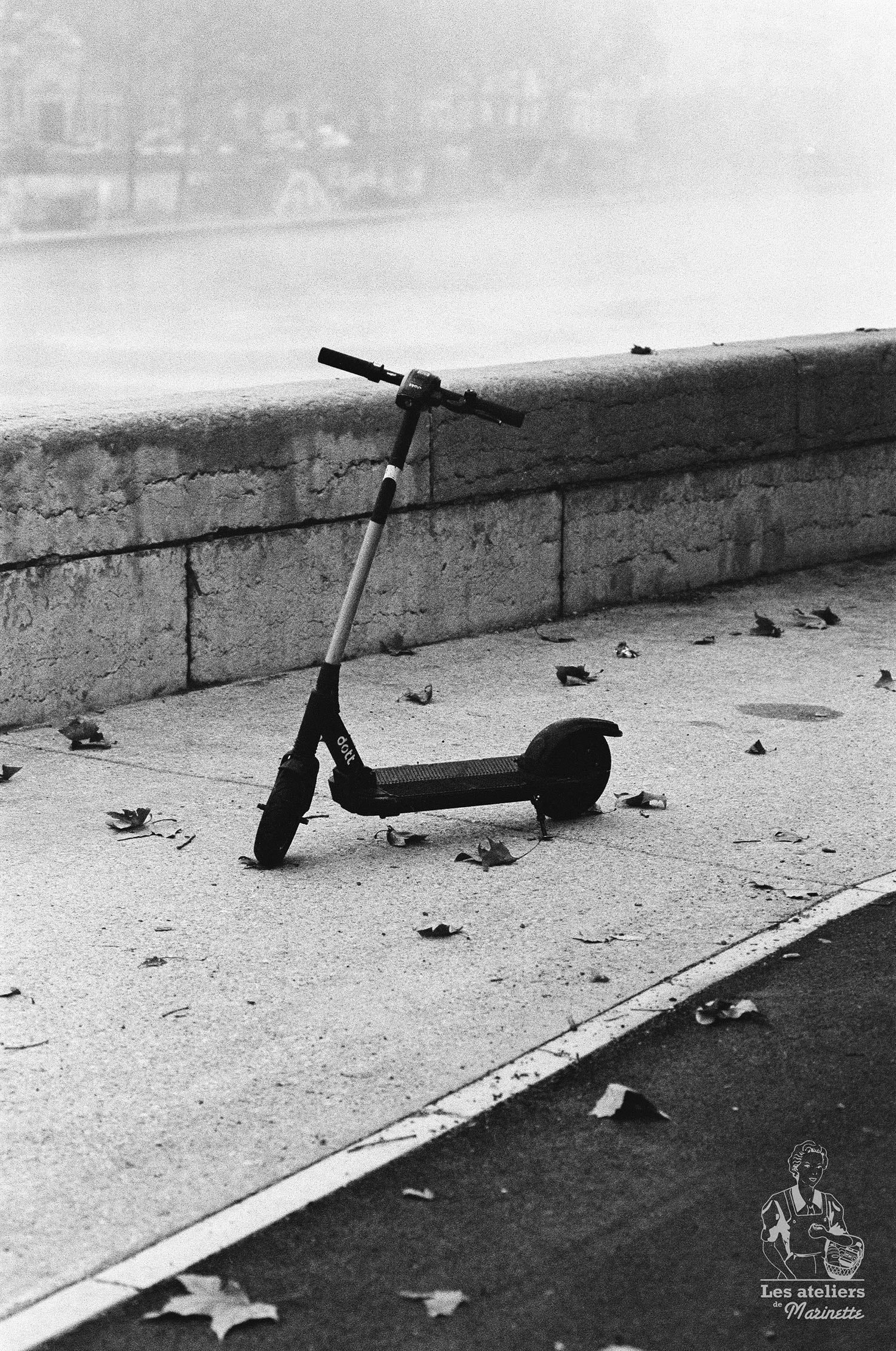 Marinette Film M102 1600 35mm