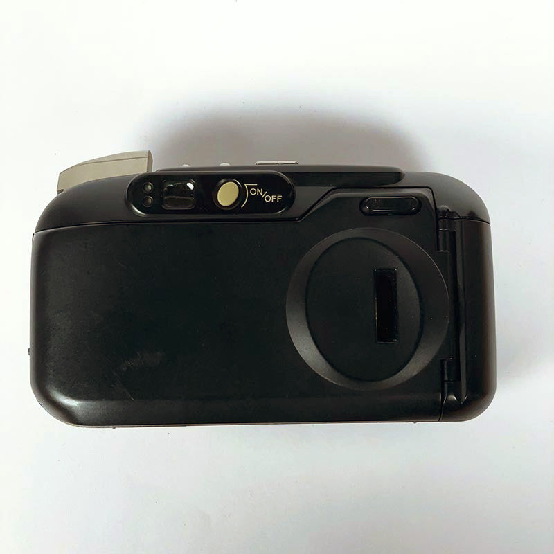 Minolta 75W Riva Zoom 28-75mm