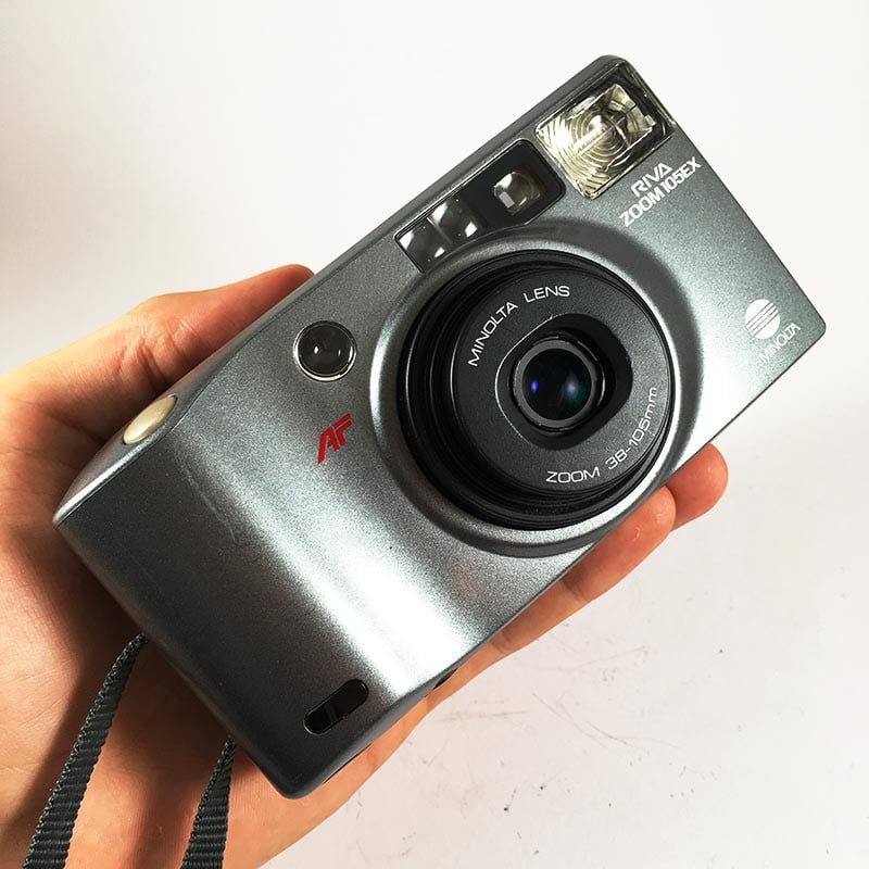 Minolta AF Riva Zoom 105Ex & 38-105mm Gris