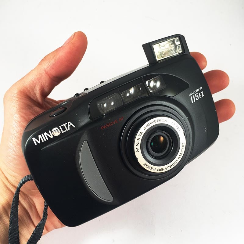 minolta riva af zoom 115 ex point and shoot ancien vintage 38-115mm  argentique 1995 compact camera