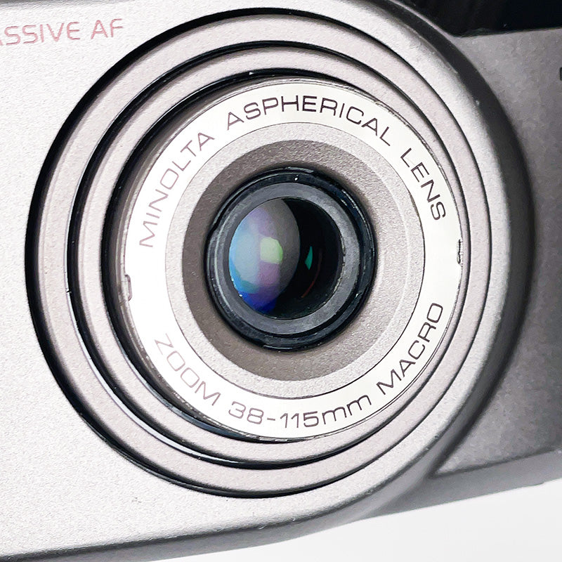 minolta riva zoom 115ex zoom compact argentique pellicule film point and shoot photo photography 24x36 135