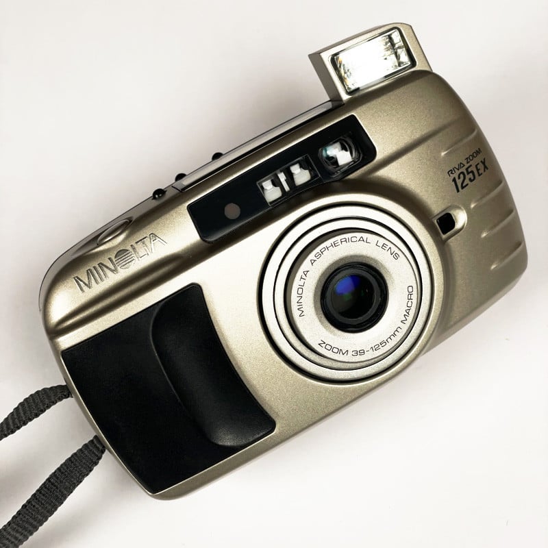 Minolta Riva Zoom 125EX & 39-125mm Macro