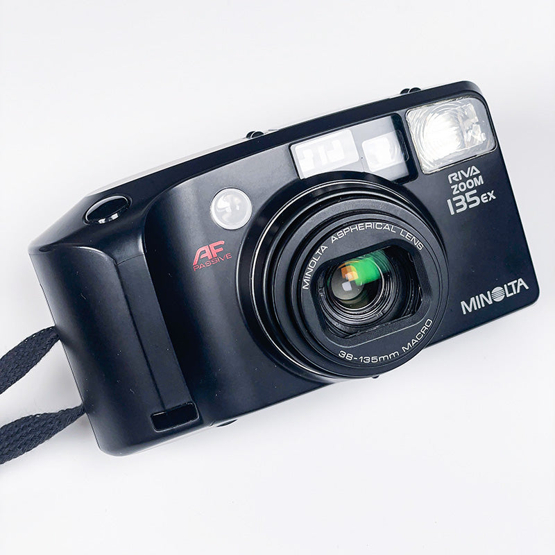minolta riva zoom 135ex compact argentique pellicule film photo photographie 35mm 135 24x36