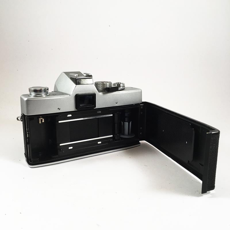 Minolta SRT 101 Chrome & Rokkor-PF 55mm 1.7