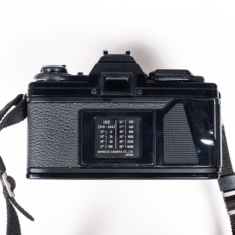 minolta x-700 reflex argentique film pellicule ancien vintage md photo photographie 50mm 1.4 135 35mm 24x36