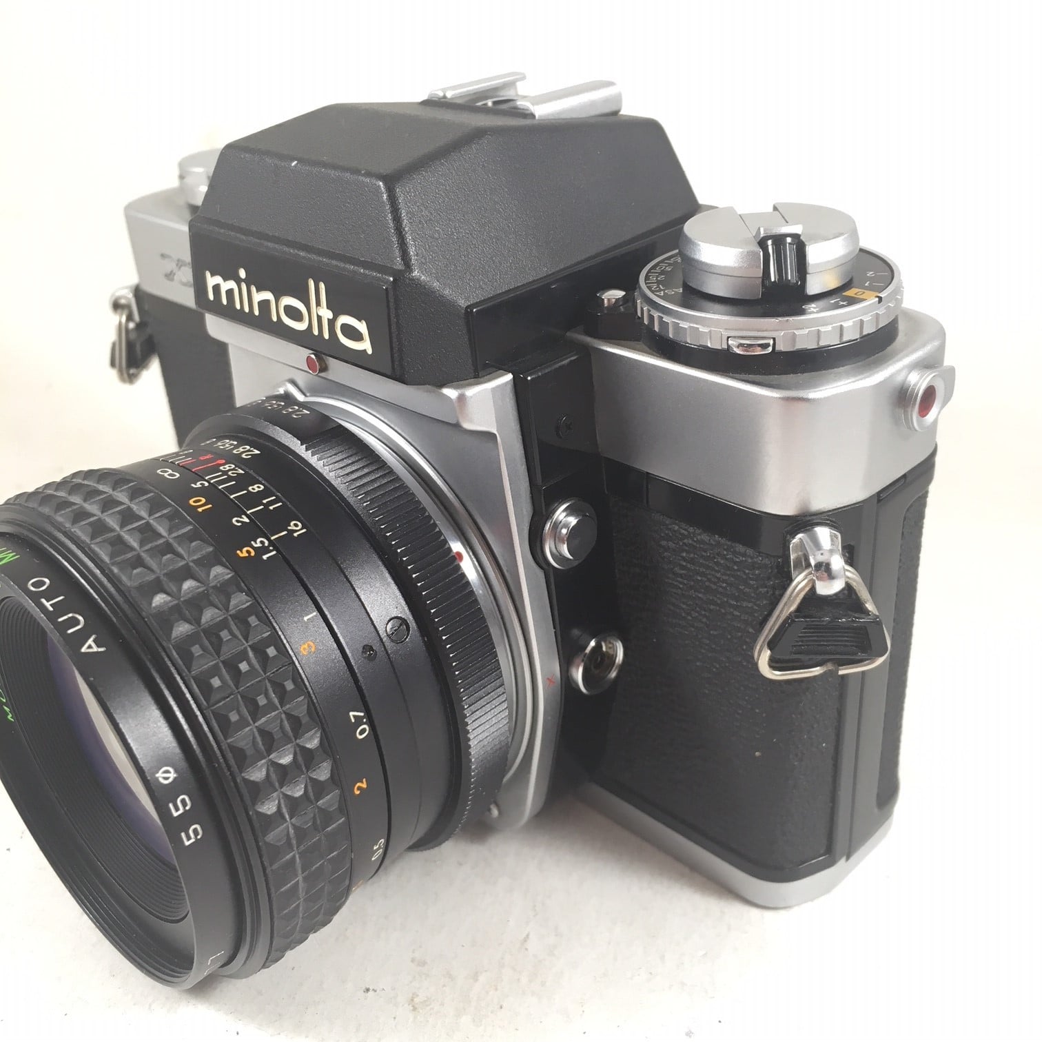 Minolta XE-5 & Makinon 28mm 2,8